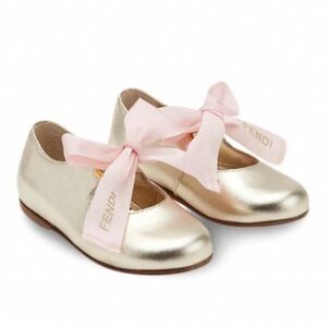Fendi Kids Dress Shoes in Gold with 🎀 NIB